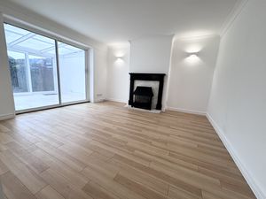 Photo 16- click for photo gallery